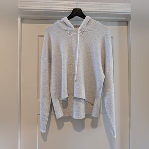 Cyrus Women's Gray/Cream Hooded Sweater Medium NEW